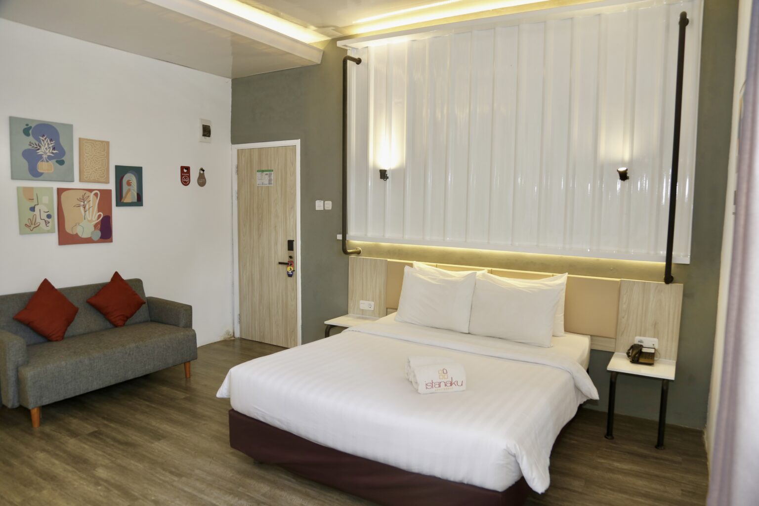 Executive Room